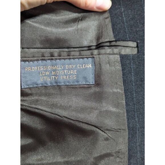 Oakton Ltd. Men's Gray Wool Pinstripe Pant Suit Size 46L - Picture 10 of 10